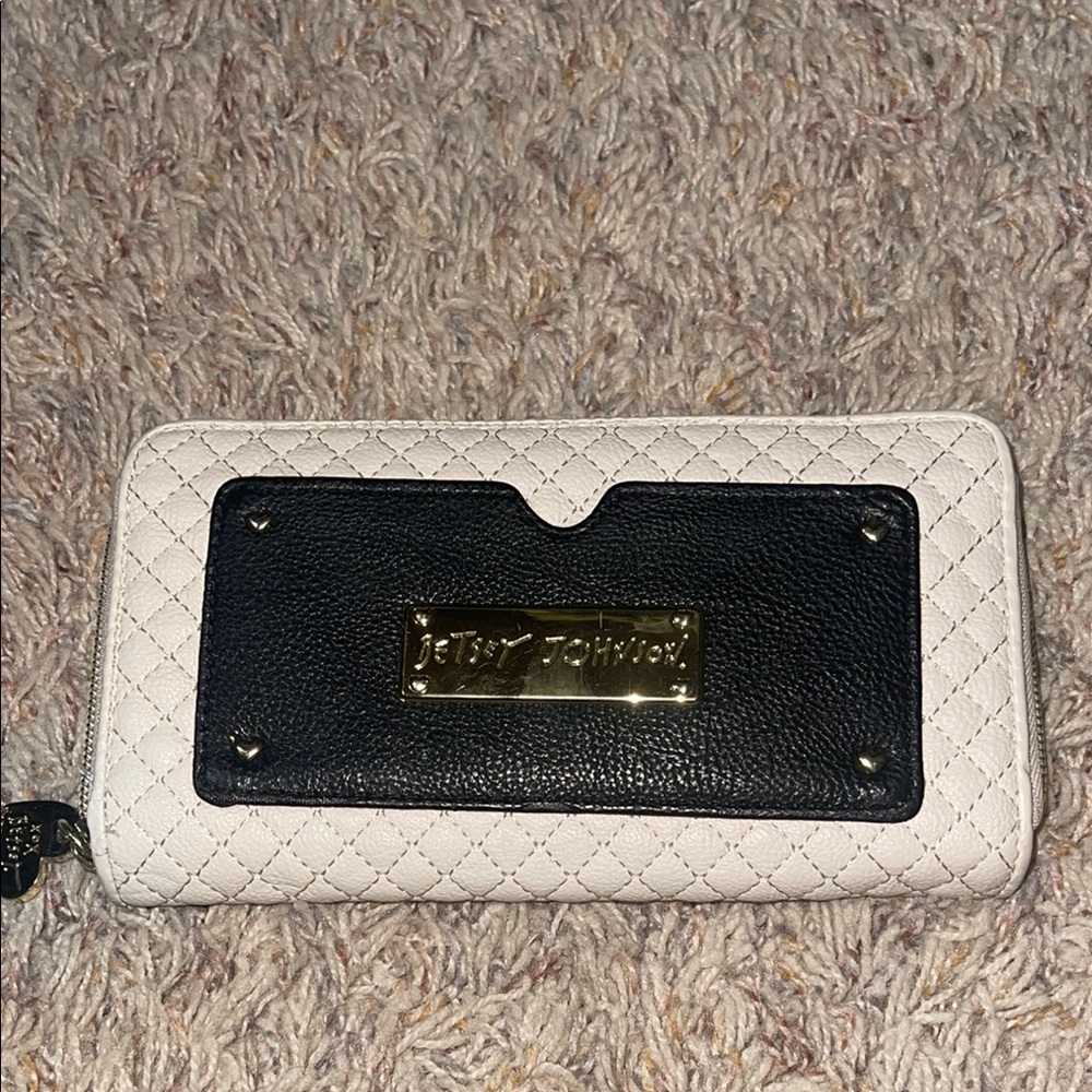 Betsey Johnson Quilted Wallet - Cream and Black